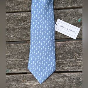 NWT Vineyard Vines Bare Feet Blue Silk Tie